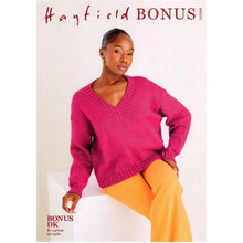 Load image into Gallery viewer, Hayfield Pattern 10596