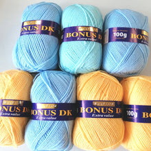 Load image into Gallery viewer, Hayfield Bonus DK Crochet Blanket Kit Design No. 10122