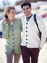 Load image into Gallery viewer, Hayfield 12 Favourite Aran Knits Book 519