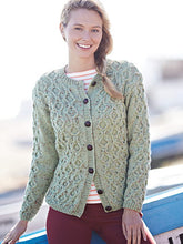 Load image into Gallery viewer, Hayfield 12 Favourite Aran Knits Book 519