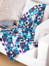 Load image into Gallery viewer, Sirdar Crochet Home - Book 484