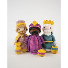 Load image into Gallery viewer, SIRDAR BEST EVER CHRISTMAS KNIT AND CROCHET BOOK - BOOK NO. 565