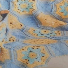 Load image into Gallery viewer, Hayfield Bonus DK Crochet Blanket Kit Design No. 10122