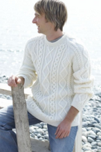 Load image into Gallery viewer, Hayfield Favourite Aran Knits Book 342