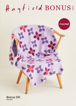 Load image into Gallery viewer, Hayfield Pattern 10121
