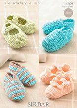Load image into Gallery viewer, Sirdar Pattern 4509
