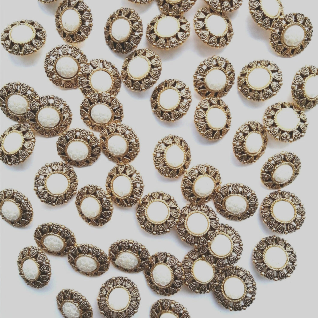 Gold Heart Button (18mm)