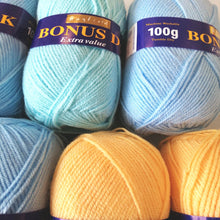 Load image into Gallery viewer, Hayfield Bonus DK Crochet Blanket Kit Design No. 10122
