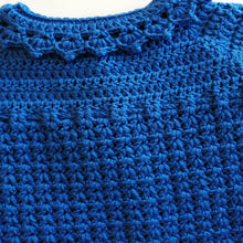 Load image into Gallery viewer, Little Collar Cardi and Daisy Hat Set: (3/6 months)
