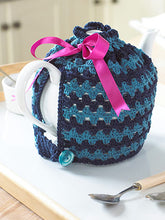 Load image into Gallery viewer, Sirdar Crochet Home - Book 484
