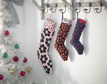 Load image into Gallery viewer, KING COLE CHRISTMAS CROCHET: BOOK 4
