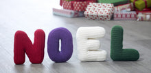Load image into Gallery viewer, KING COLE CHRISTMAS CROCHET: BOOK 4
